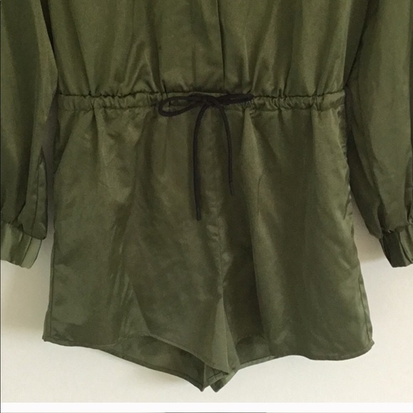 New Hunter Romper Size Small - Picture 6 of 7